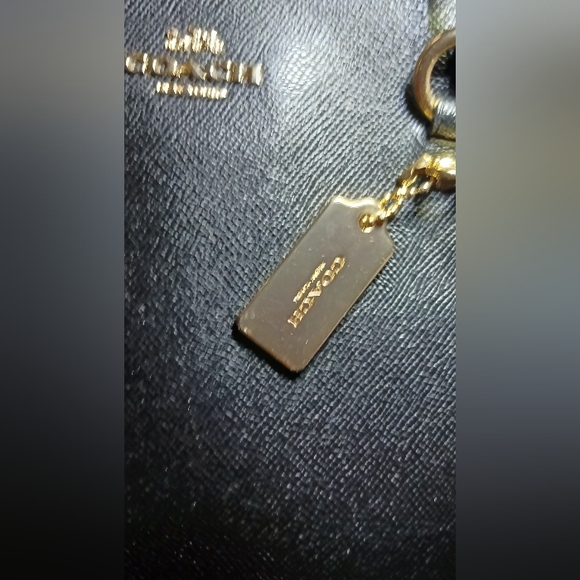 Coach Stanton EUC Black Leather Tote Bag - Picture 5 of 6